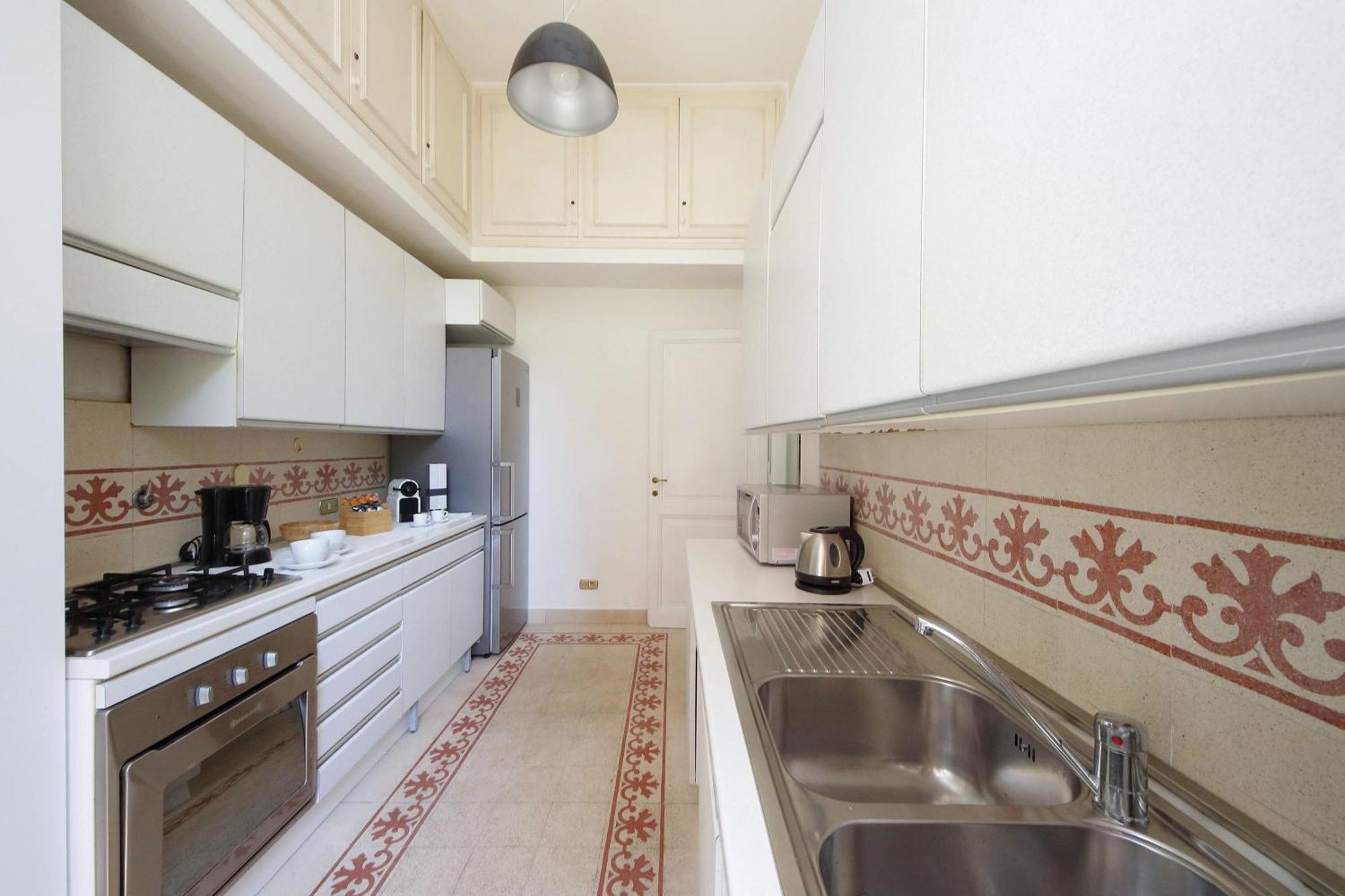 Luxury Apartment For 10 Central Vaticano S'Peter Basilica Aircond Netflix - Sky Wifi Apartamento *