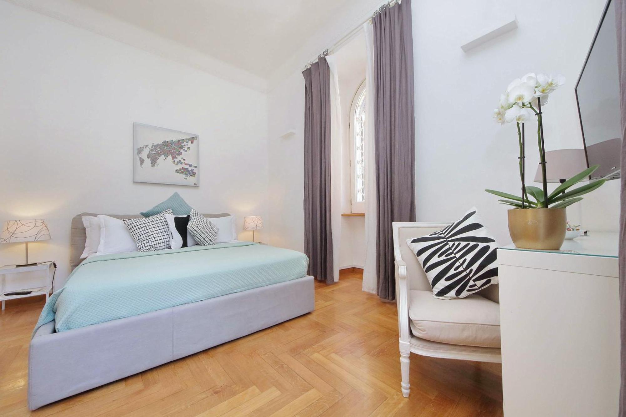 Apartamento Luxury Apartment For 10 Central Vaticano S'Peter Basilica Aircond Netflix - Sky Wifi *