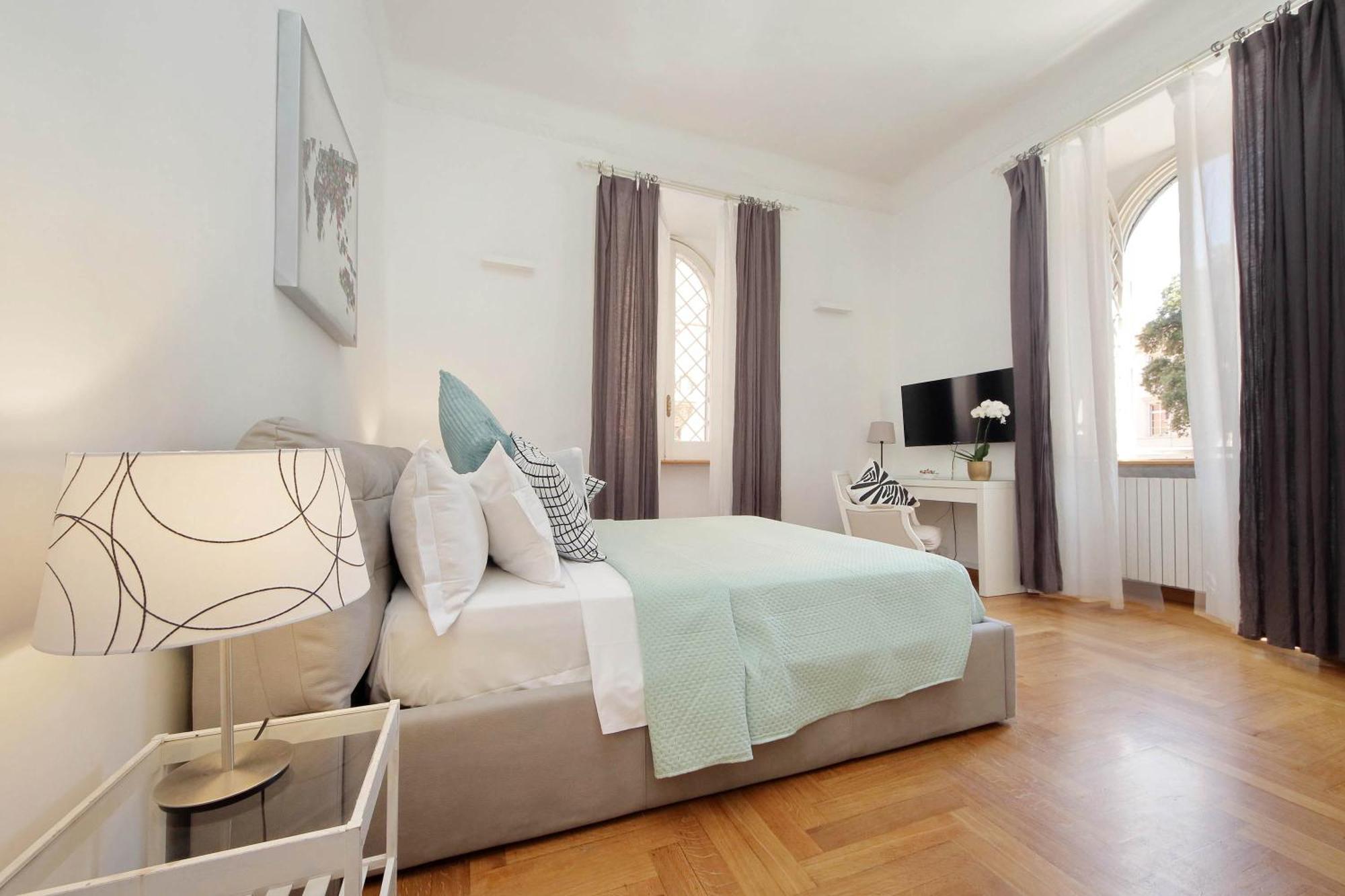Luxury Apartment For 10 Central Vaticano S'Peter Basilica Aircond Netflix - Sky Wifi Apartamento *
