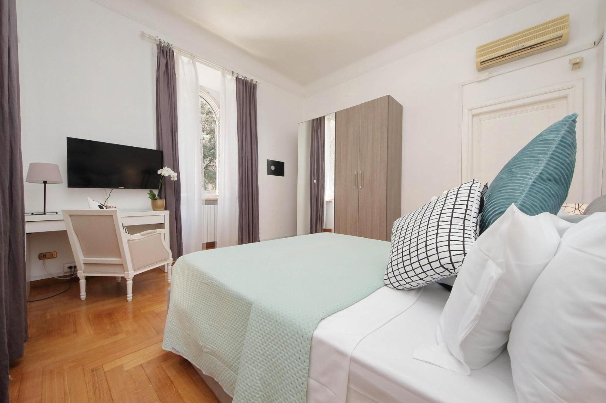 Apartamento Luxury Apartment For 10 Central Vaticano S'Peter Basilica Aircond Netflix - Sky Wifi