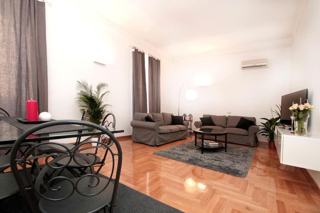 Properzio Lux, Fusione Di Eleganza E Prestigio Appartamento Roma